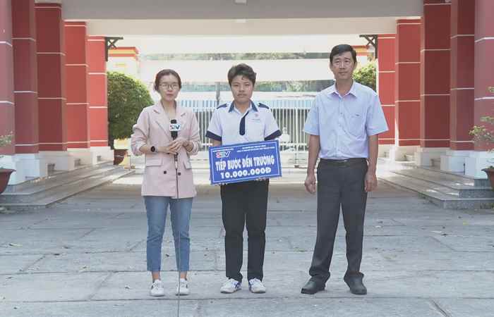 Tiếp bước em Dương Tiến Việt Hưng đến trường (03-02-2024)